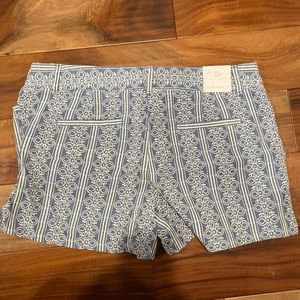 NWT LOFT Blue Embroidered Stripe Riviera Short with floral white print